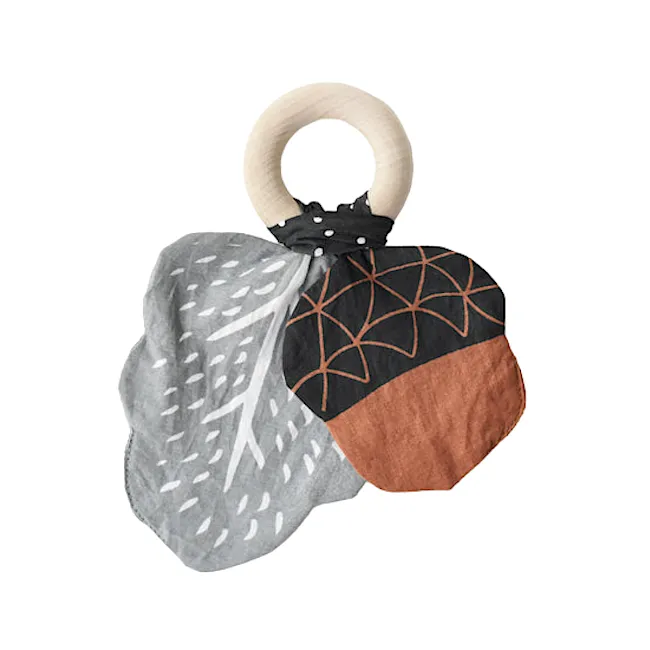 Acorn Crinkle Teether