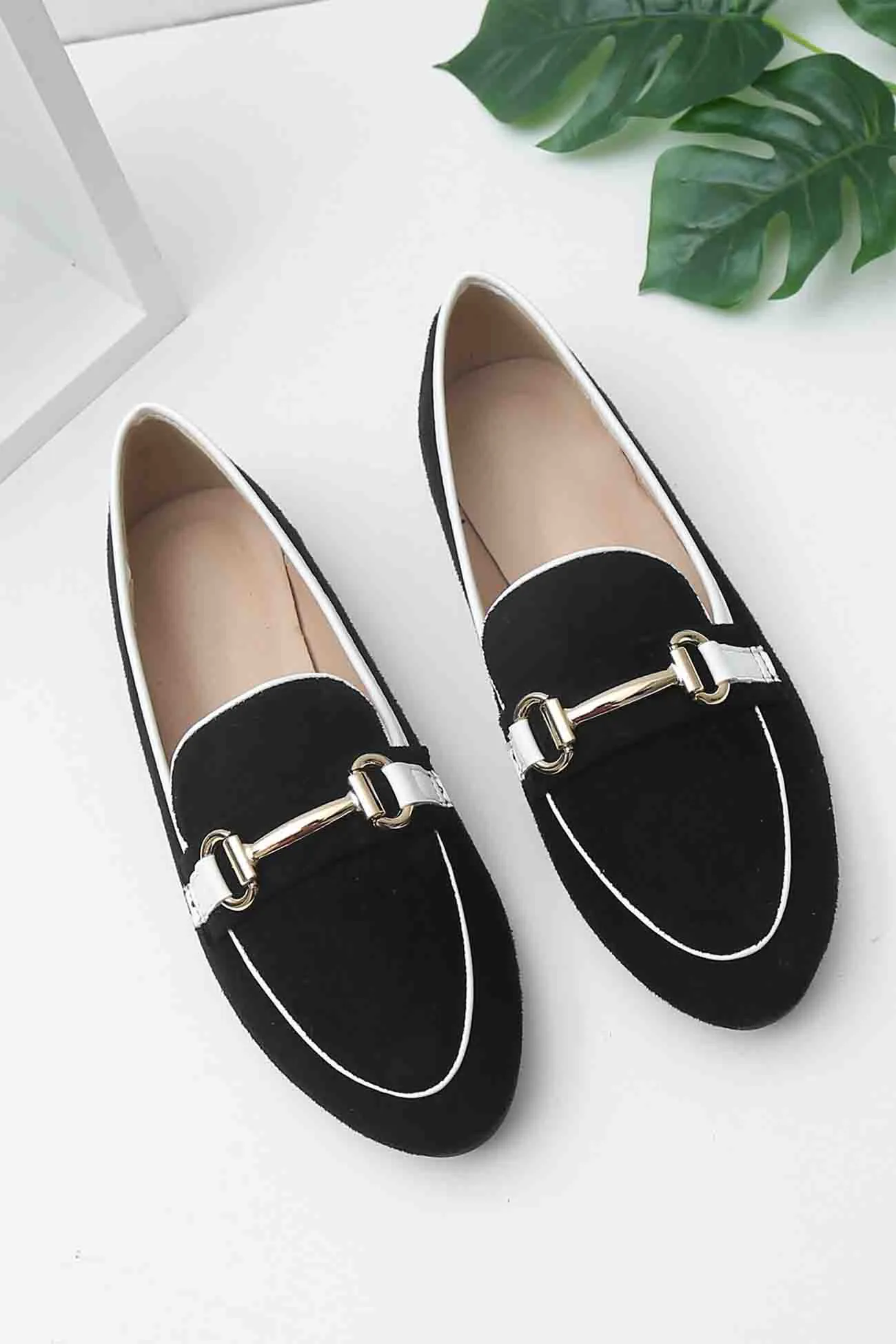 Amozae-Contrast Suede Chain Loafers