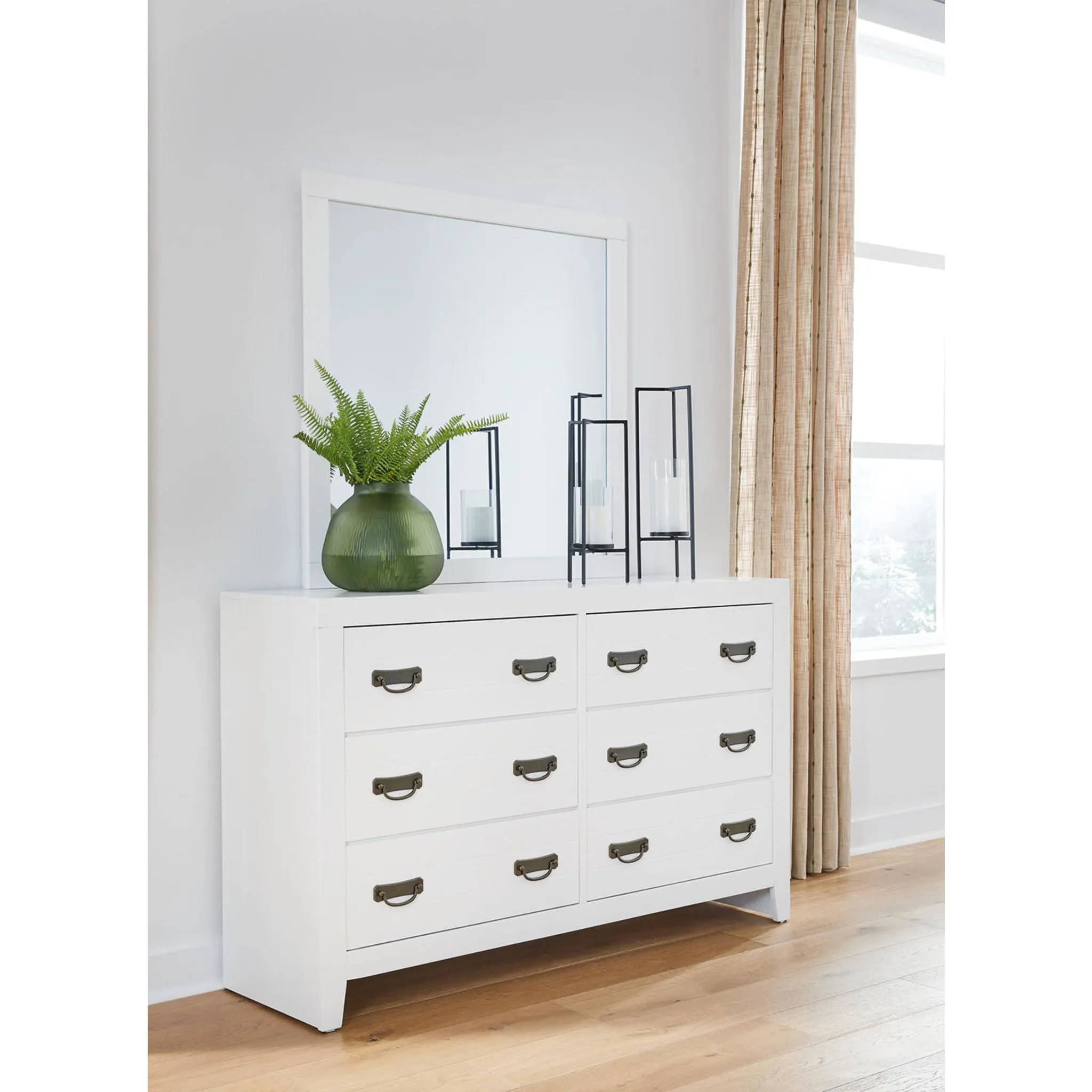 Binterglen Dresser and Mirror - White