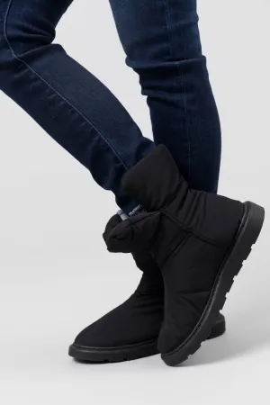 Black Nylon Quilted Treaded Sole Boots