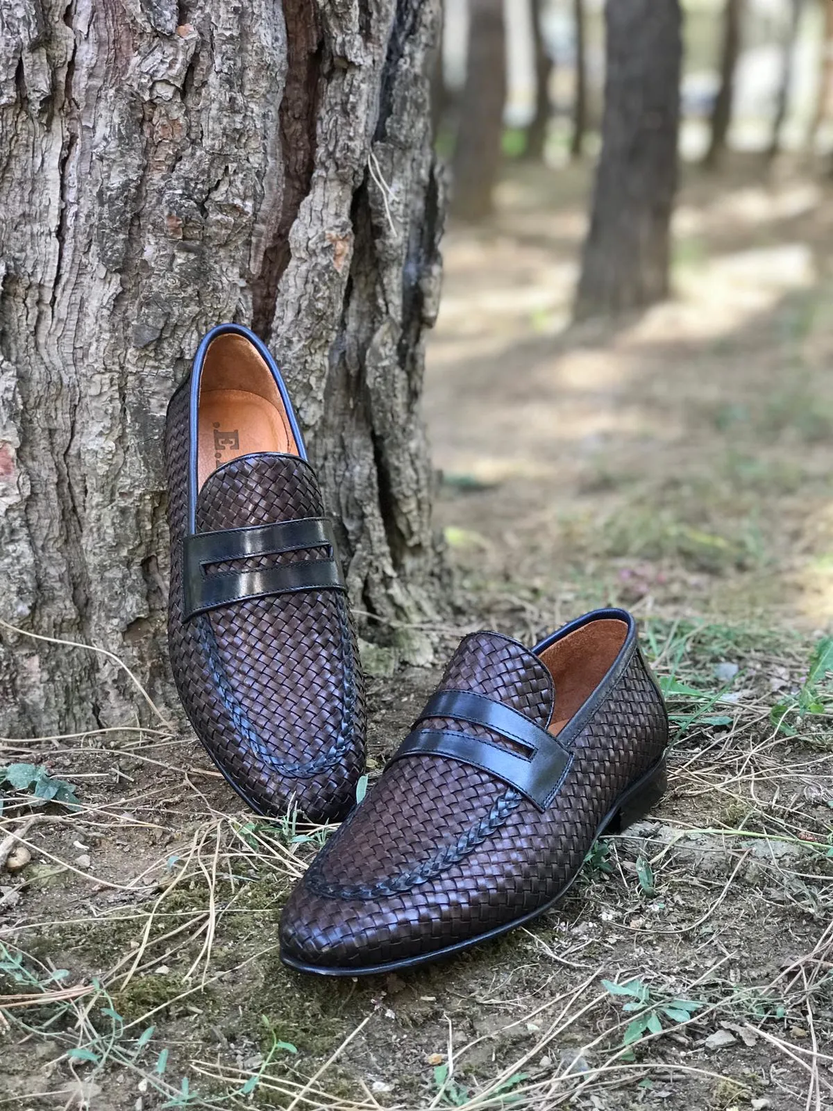 Buy Handmade Brown Woven Leather Tassel Loafers by GentWith