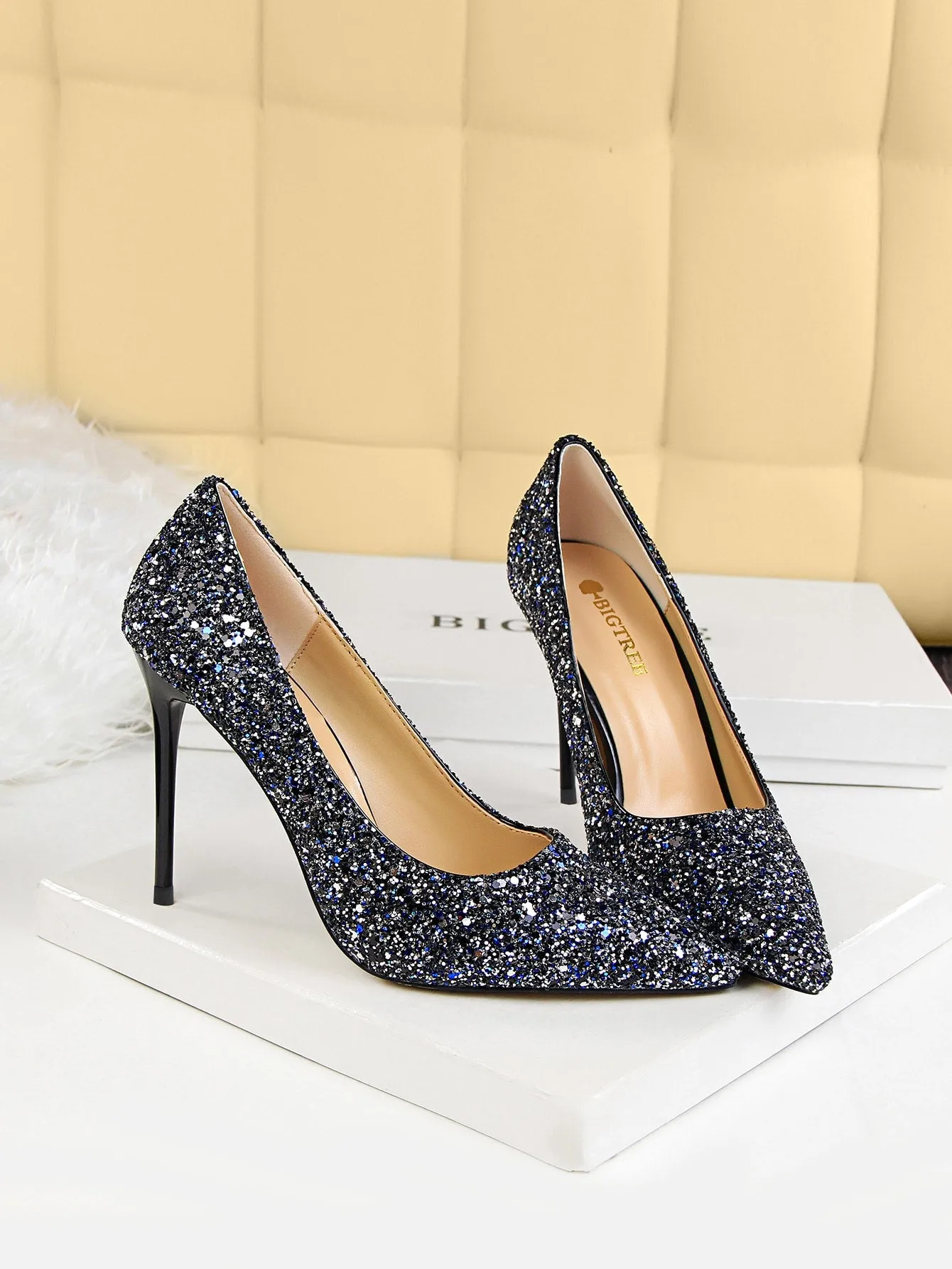 Glitter Decor Stiletto Court Pumps