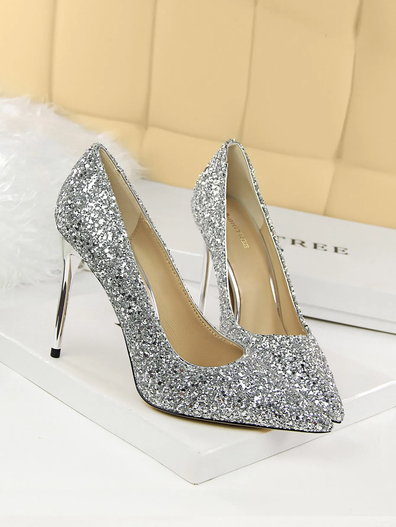 Glitter Decor Stiletto Court Pumps