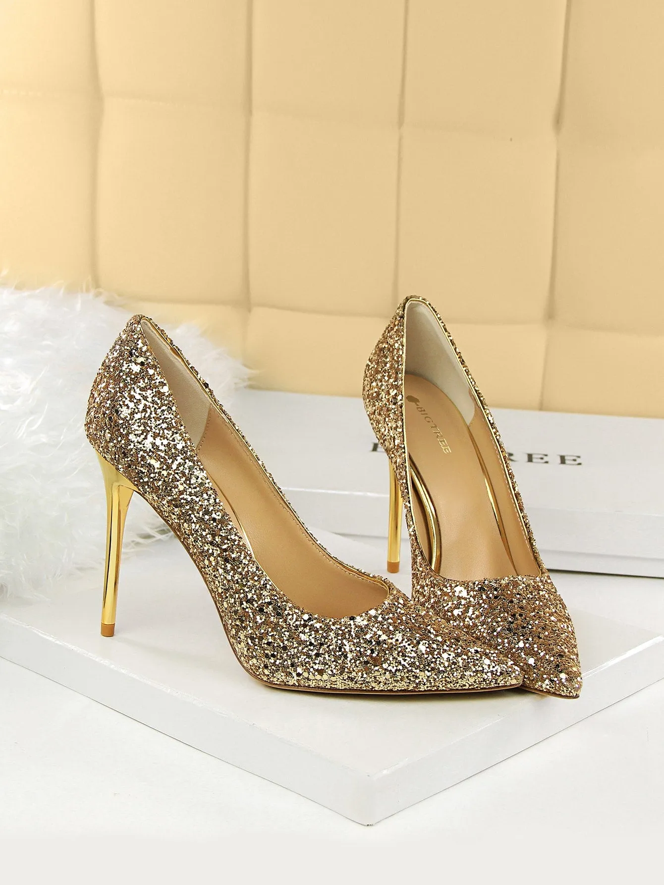 Glitter Decor Stiletto Court Pumps