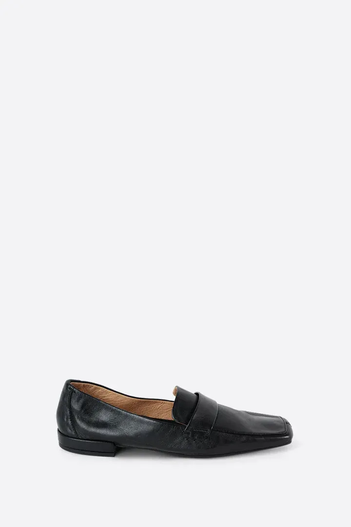 Intentionally Blank - Pinky Loafer