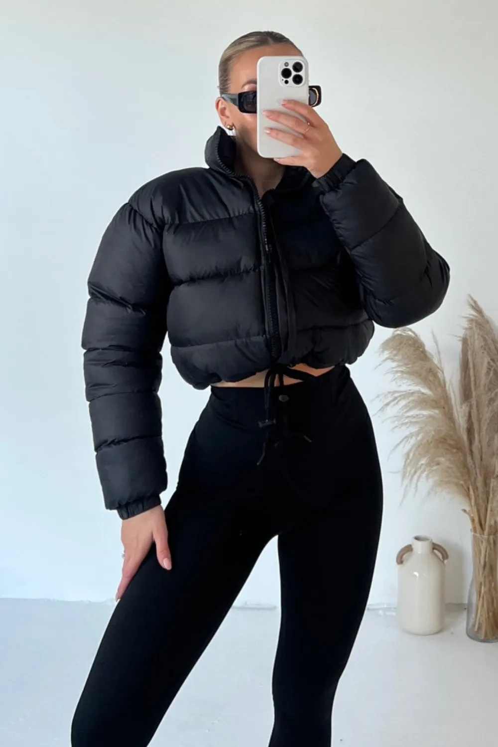 Karmin black crop puffer coat