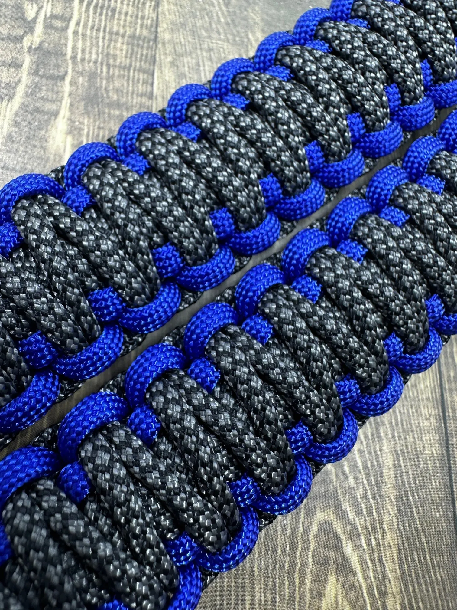 Krawlergrips Charcoal Grey Diamonds Electric Blue Paracord Grab Handle