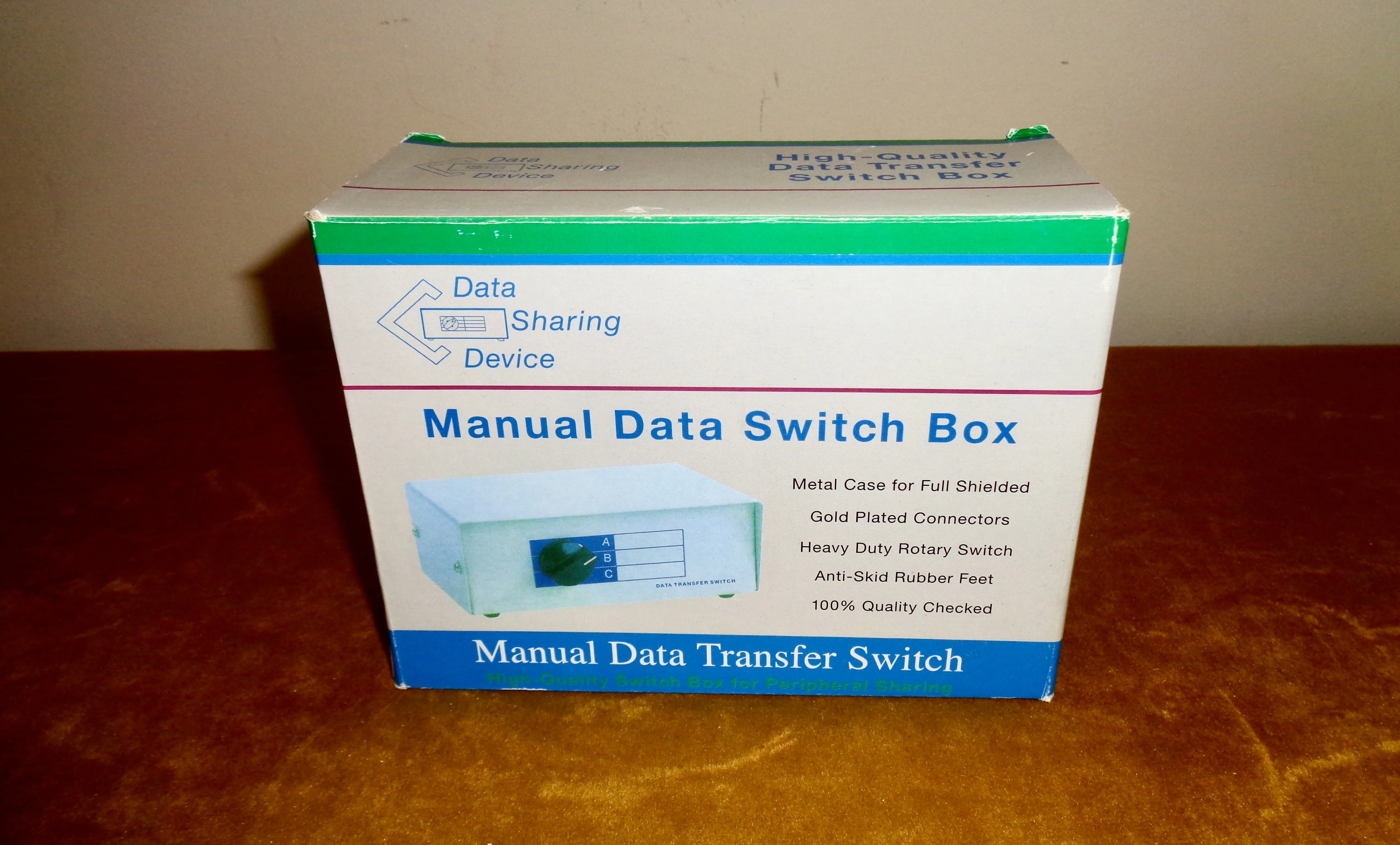 Preowned DW9 ABCD Manual Data Switch Box Providing 4-Way Peripheral Sharing