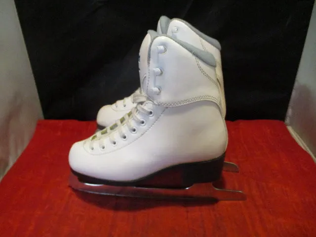 Used Soft Skate By Jackson Figure Skate Youth Size 2